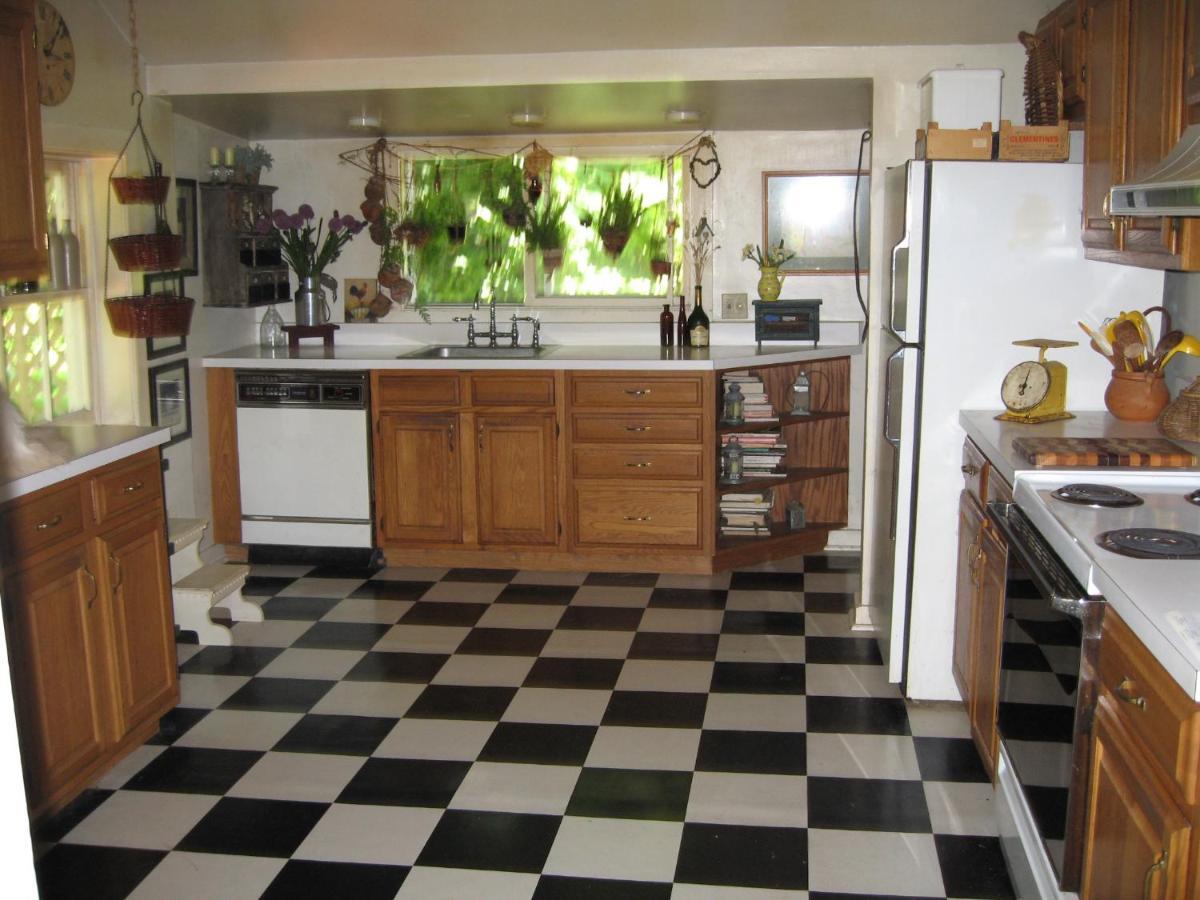 B&B On Seven Acres With Private Bed & Bath Clinton Corners Esterno foto