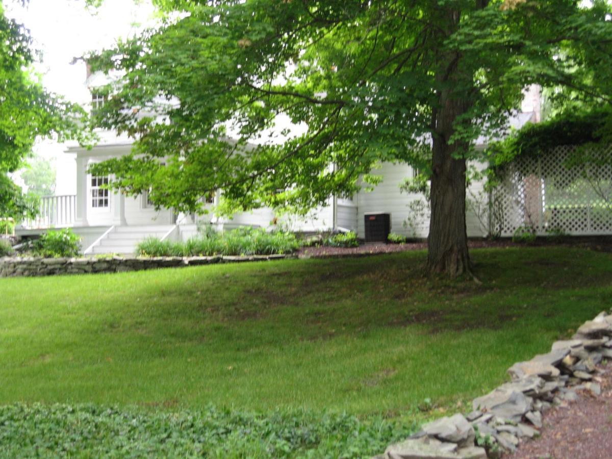 B&B On Seven Acres With Private Bed & Bath Clinton Corners Esterno foto